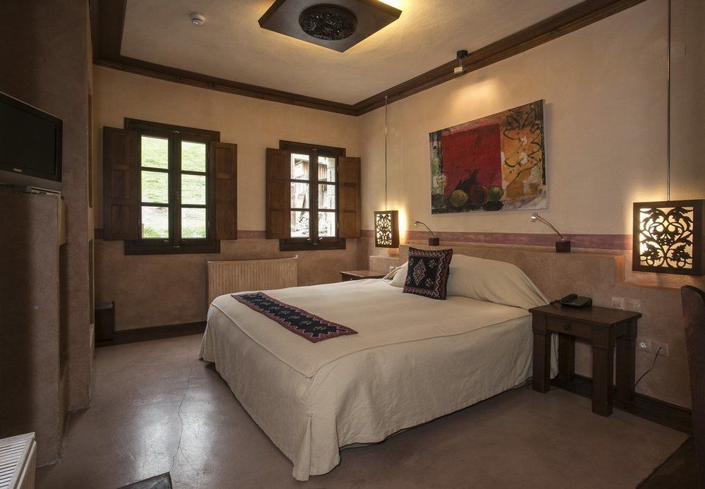 Katogi Averoff Hotel & Winery Metsovo Exterior photo